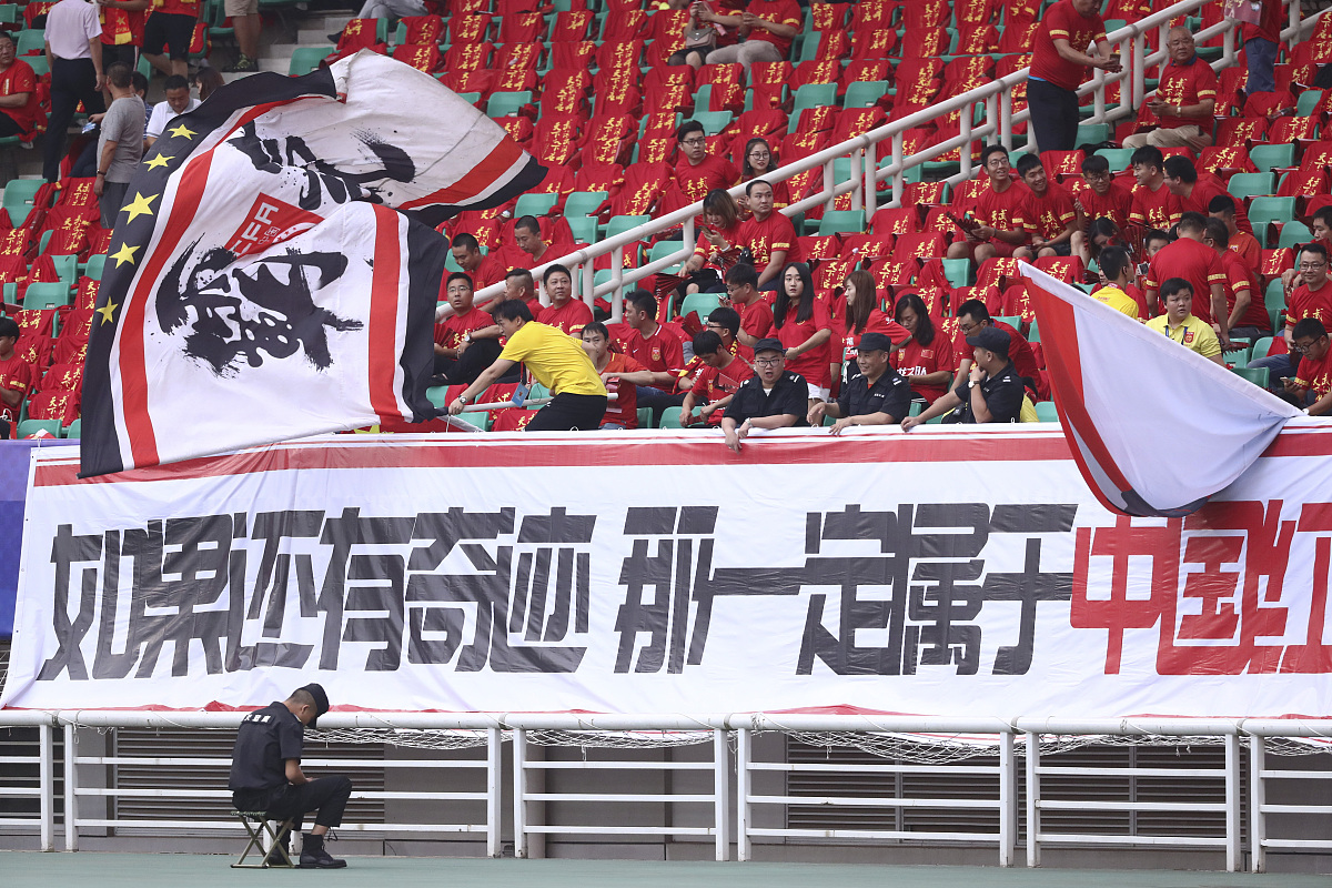 开云平台-关于球队备战足球大赛，士气高涨的信息
