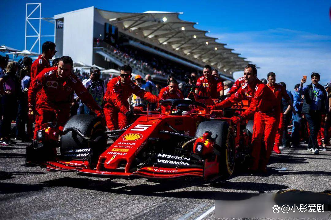 红牛车队碾压红牛二队，汉密尔顿扛起全队的简单介绍