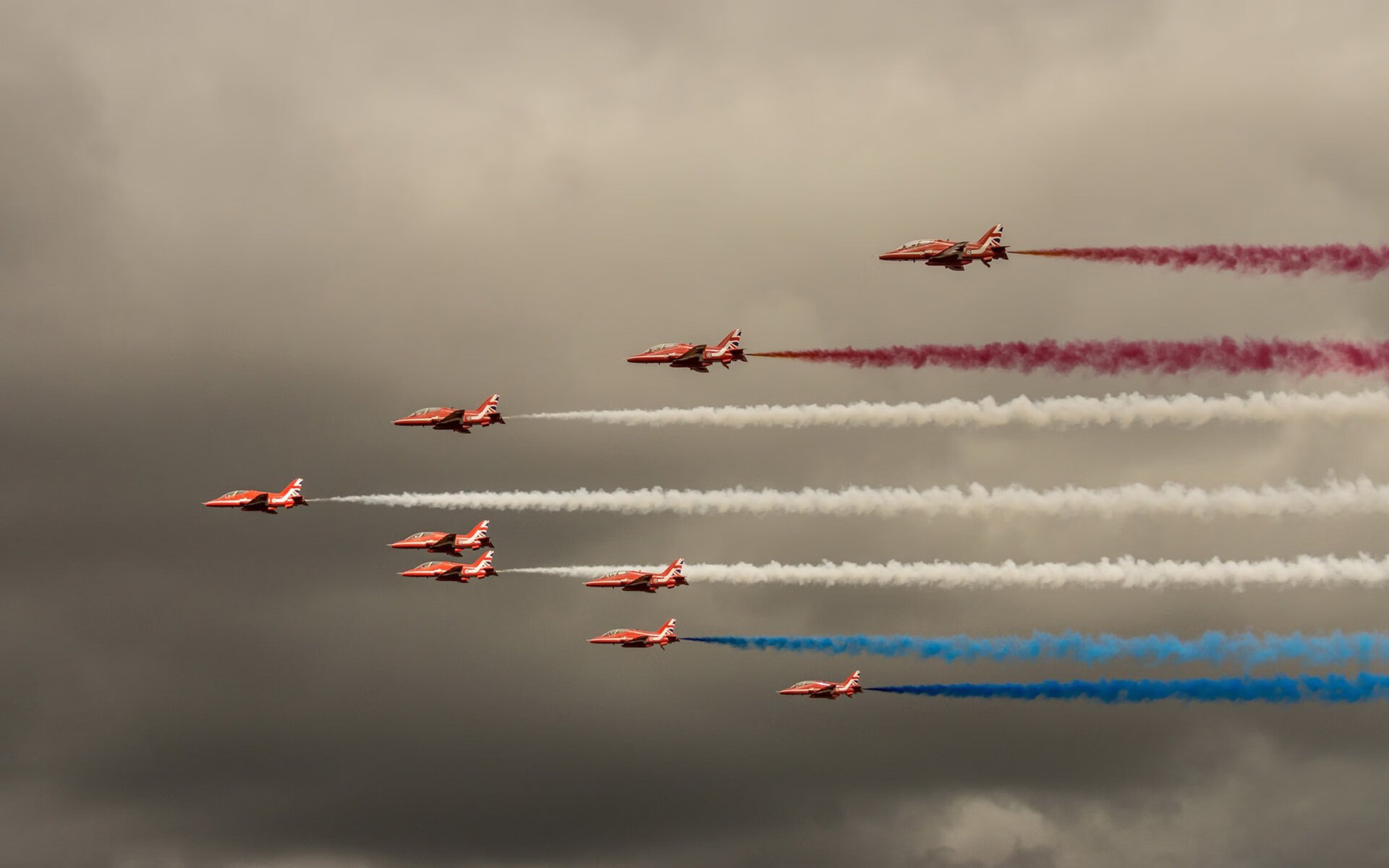 铁闸与流光，奥亚尔萨瓦尔的淬火之夜