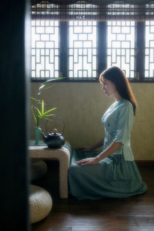 惊天逆转！新疆队险胜篮网，保罗决胜时刻定乾坤