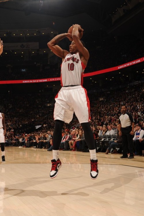 开云体育APP下载-猛龙争冠战胜出太阳，德罗赞在德甲争冠战接管比赛